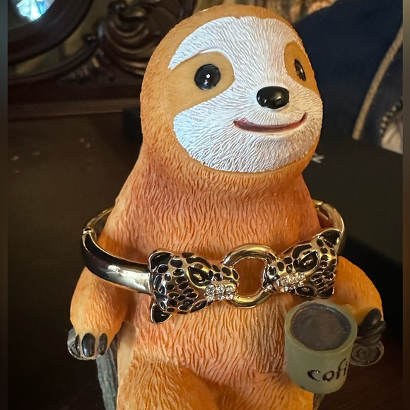 Diamot Leopard Golden Hinged Bangle Bracelet - Picture 1 of 9